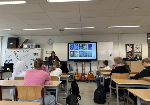 Schrijfster Tanja de Jonge bezoekt Groevenbeek