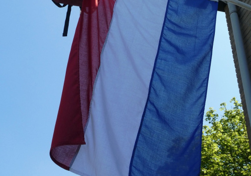 Uitslagen eindexamens bekend: de vlag uit voor veel leerlingen!